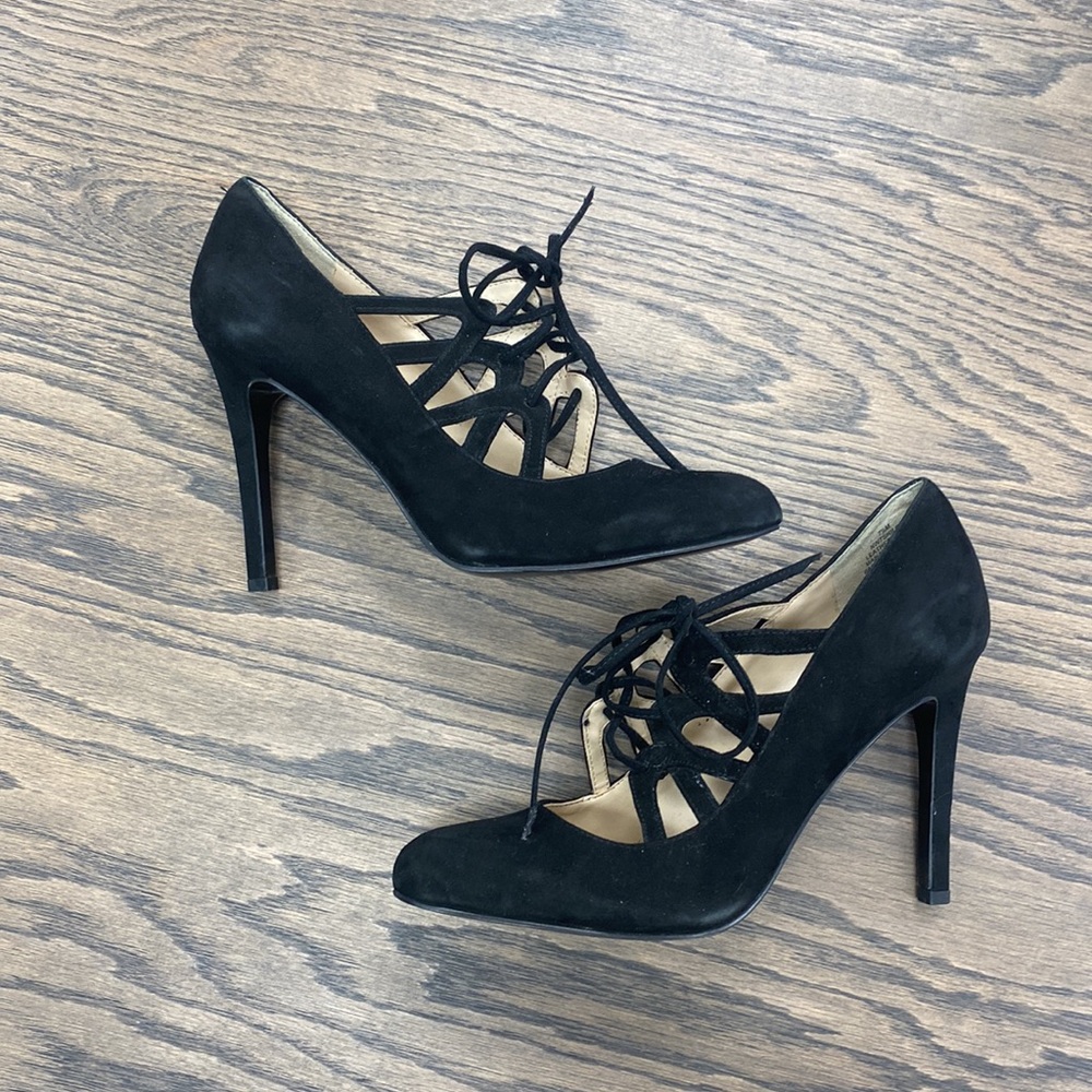 BOGO❗️Nine West Shiloh lace up heels